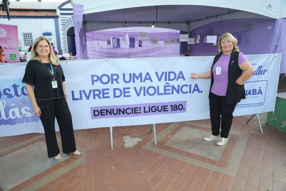 Prefeitura de Cuiab | Campanha Agosto Lils, da Prefeitura de Cuiab, alcana 1.950 pessoas em aes contra a violncia domstica