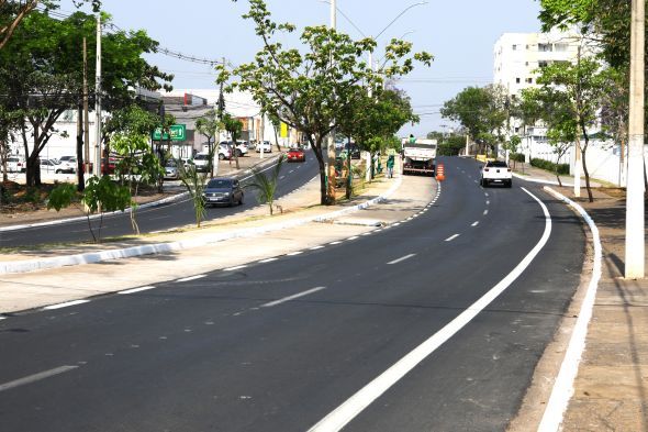 Prefeitura de Cuiab | Sugesto de Pauta: Gesto Emanuel Pinheiro entrega Avenida Rui Barbosa totalmente requalificada