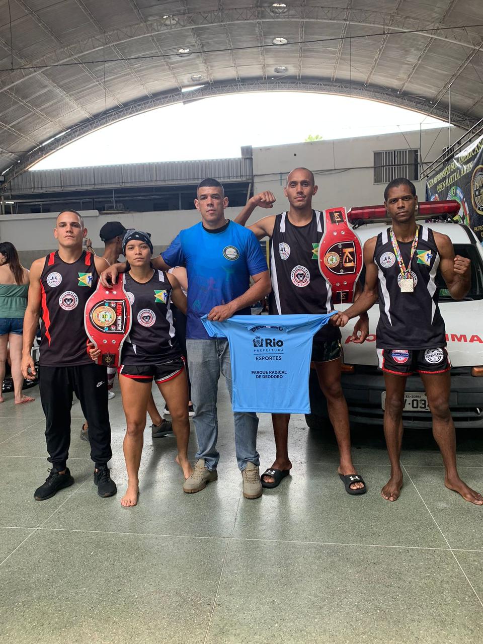 Atletas de muay thai do Parque Radical de Deodoro conquistam cinturões e medalha no Sul-americano de Kickboxing - Prefeitura da Cidade do Rio de Janeiro