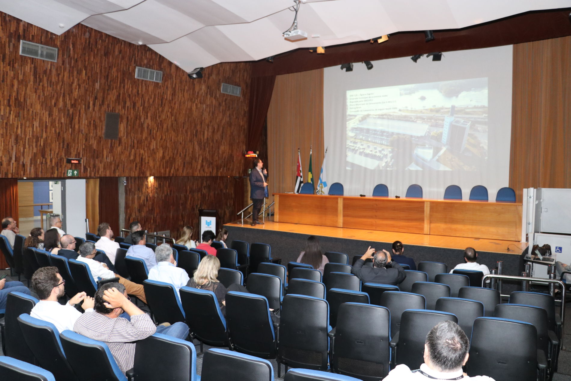 DAE leva experiência de Jundiaí a encontro do UniversalizaSP, do Governo do Estado