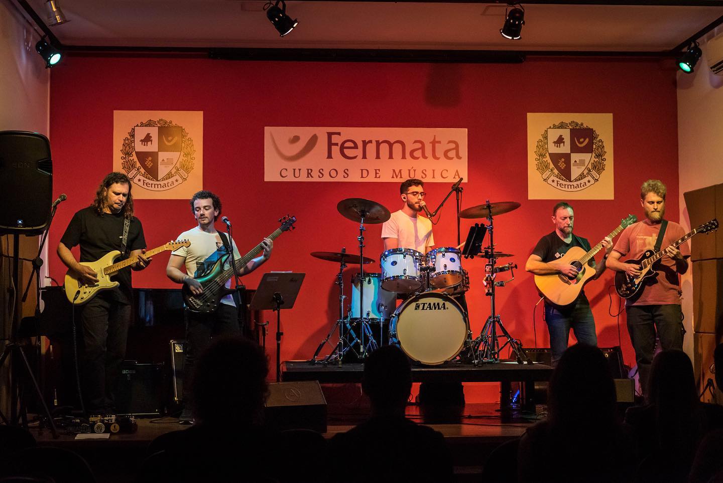 Shows de MPB, Rock e Sertanejo agitam a 4ª FENS no primeiro final de semana
