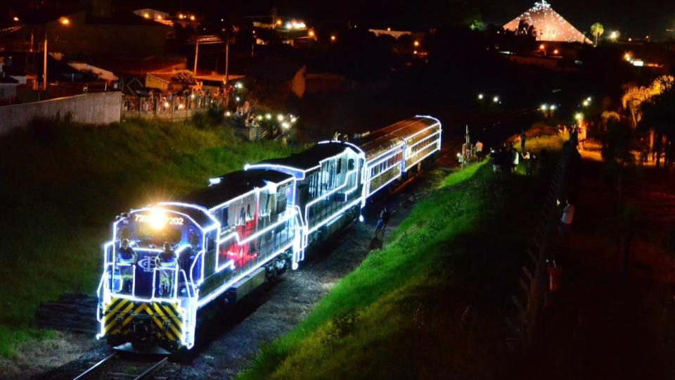 Festival Expressa de Natal acontece dia 16 com música, trem iluminado e muita diversão