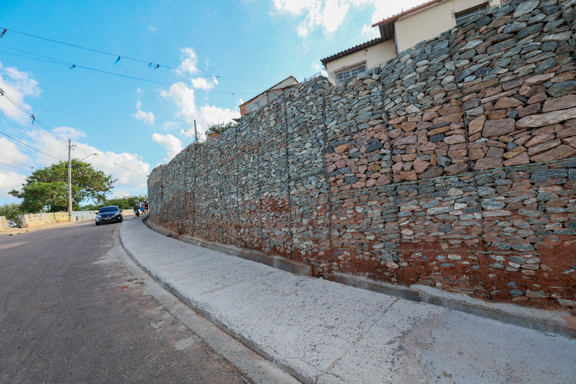 Muros de contenção aceleram plano de Revitalização no São Camilo e mitigação de riscos