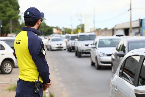 Prefeitura de Cuiab | Semob refora que, alm de ser obrigatrio, o uso do cinto contribui para a diminuio de mortes no trnsito