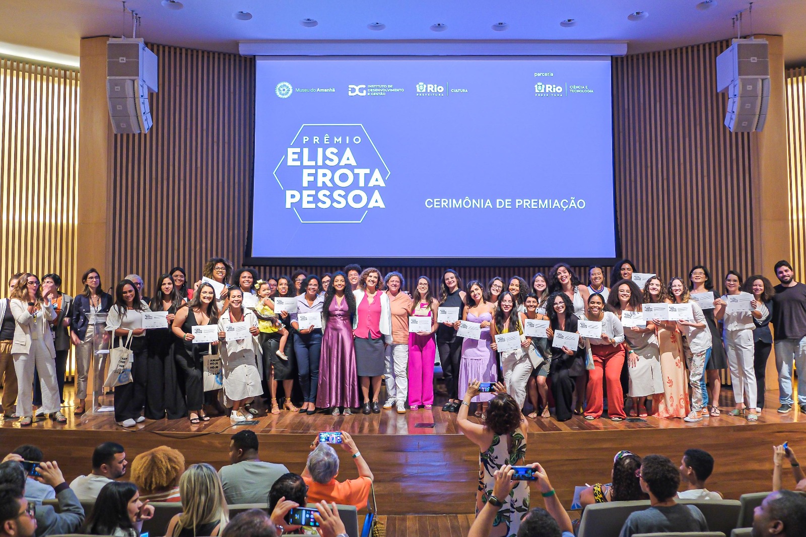 Prefeitura e Museu do Amanhã realizam entrega do Prêmio Elisa Frota Pessoa - Prefeitura da Cidade do Rio de Janeiro