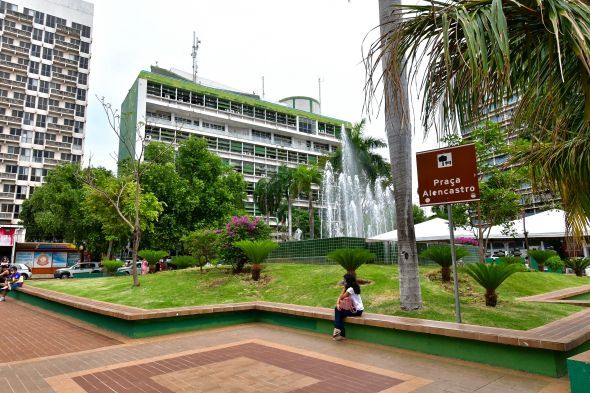 Prefeitura de Cuiab | SMS e ECSP: Prefeitura refora a todos os fornecedores de bens e servios para que apresentem documentao at dia 12 de janeiro