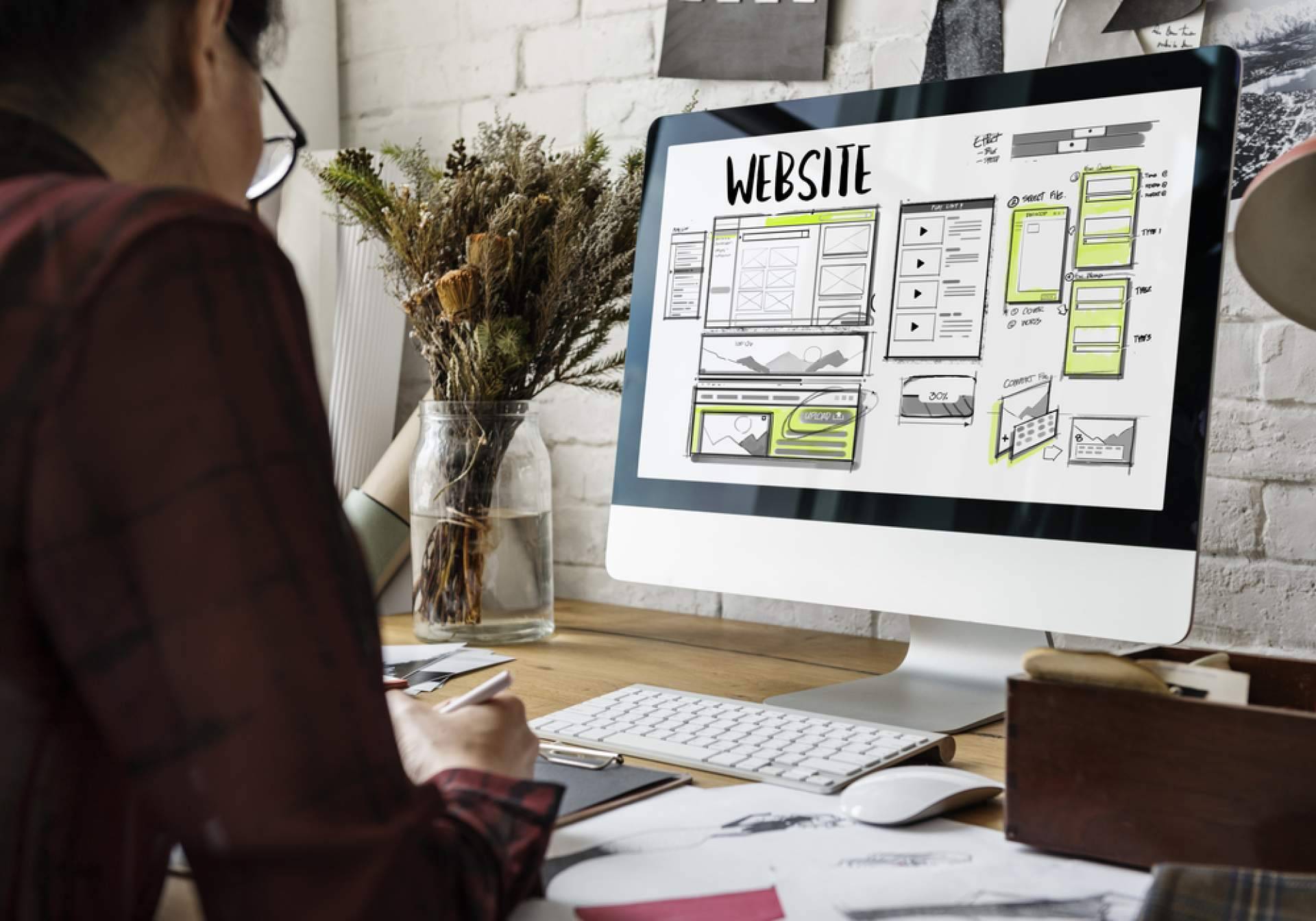 Todos También ofrece crear páginas web gratuitas para poner a disposición servicios