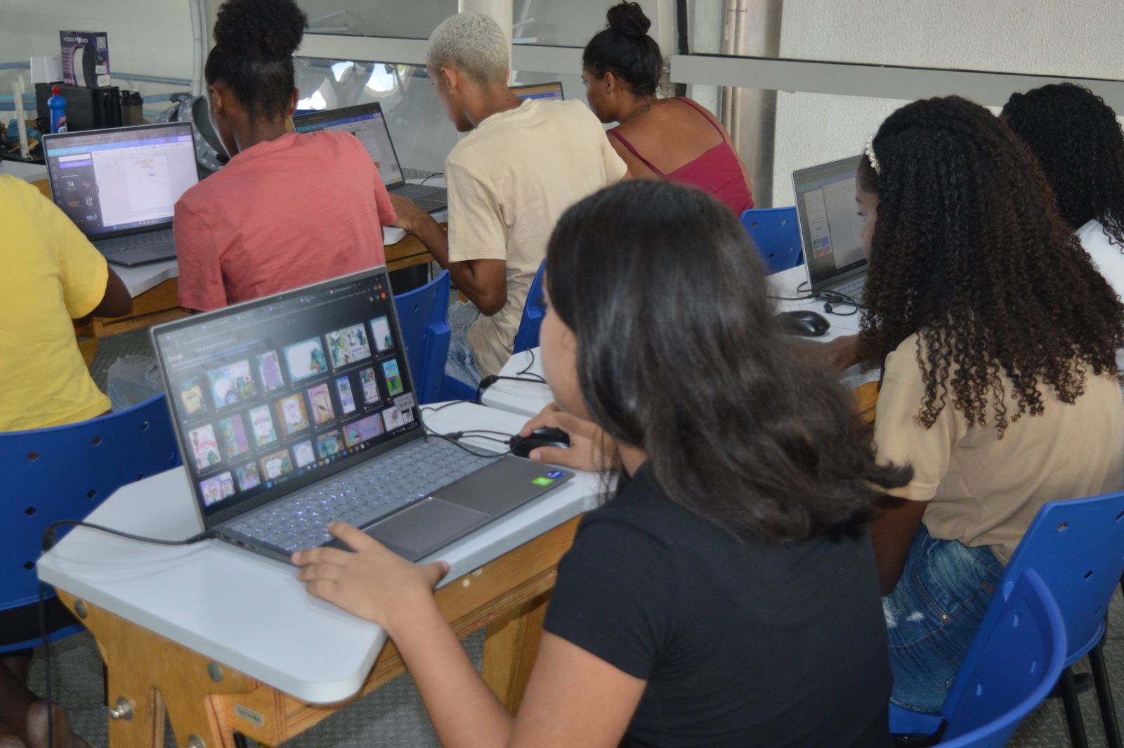 Naves do Conhecimento abrem inscrições para mais de 3.700 vagas em cursos gratuitos de tecnologia e empreendedorismo - Prefeitura da Cidade do Rio de Janeiro