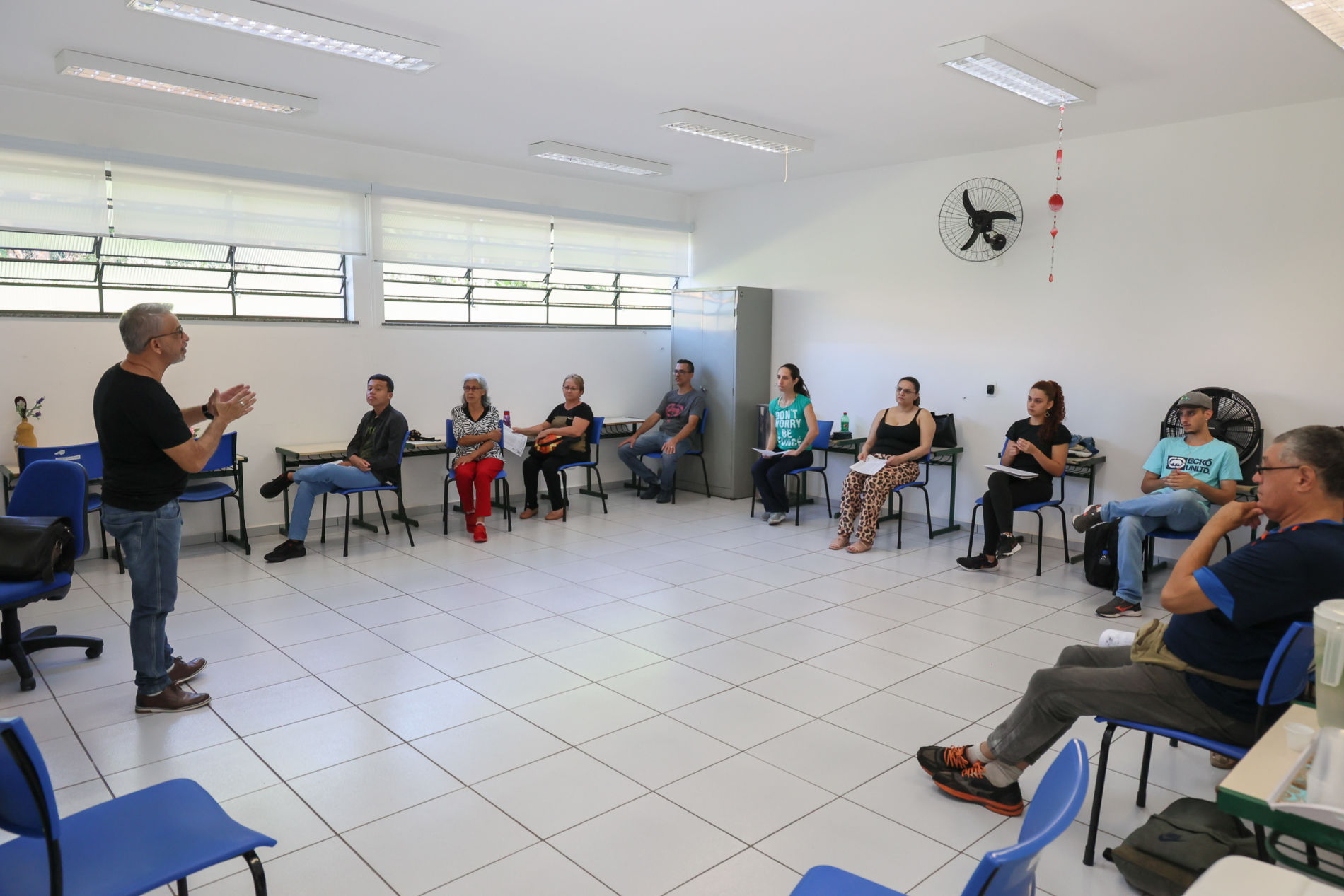 No CECCO, Prefeitura inicia curso de barbearia para pessoas com autismo e seus familiares