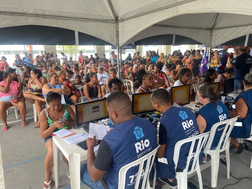 Programa Favela com Dignidade faz mais de 2 mil atendimentos no Complexo da Maré - Prefeitura da Cidade do Rio de Janeiro
