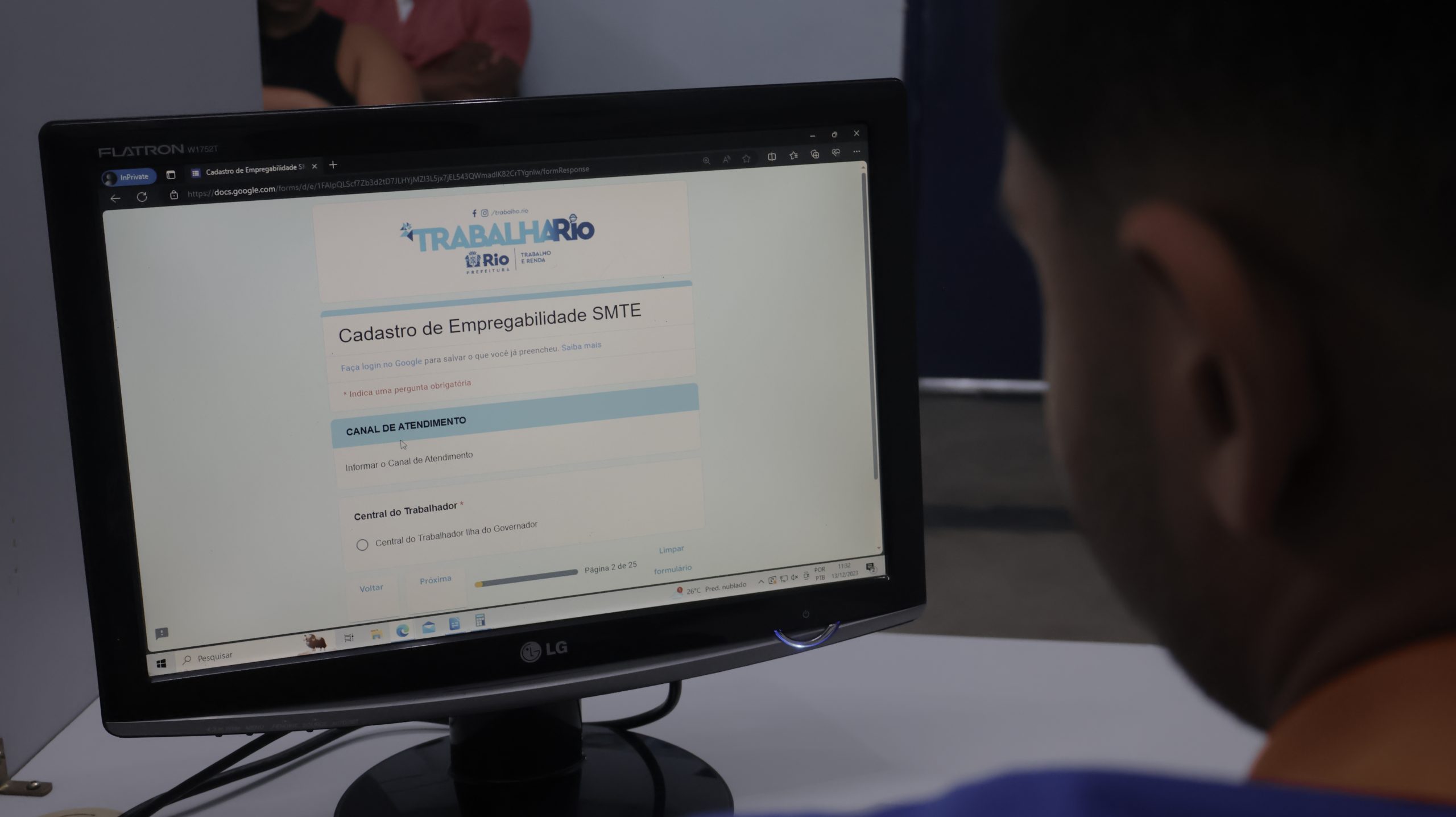 Trabalha Rio estará nesta terça-feira na Penha para atender quem está em busca de emprego  - Prefeitura da Cidade do Rio de Janeiro
