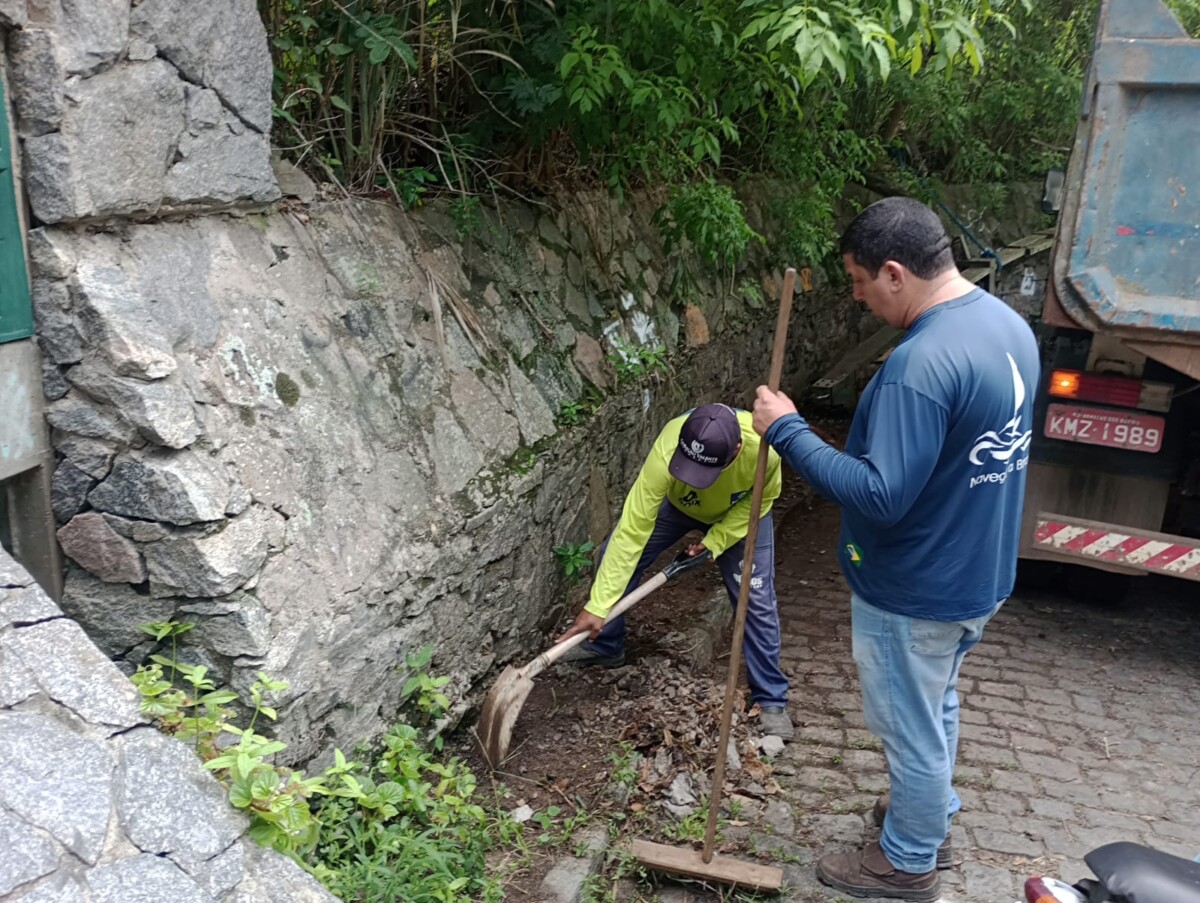 Trabalhos de limpeza pública são prioridade da Prefeitura de Búzios em diversos bairros