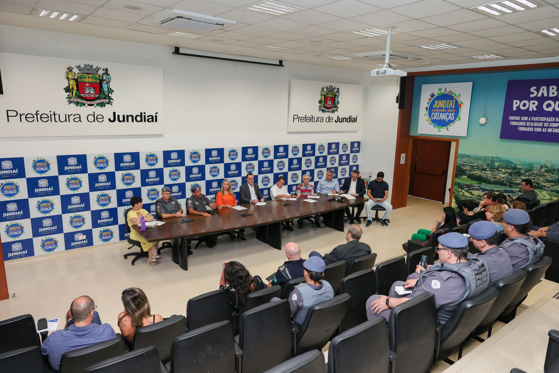 Gestores e autoridades policiais se reúnem para atualizar ações de segurança
