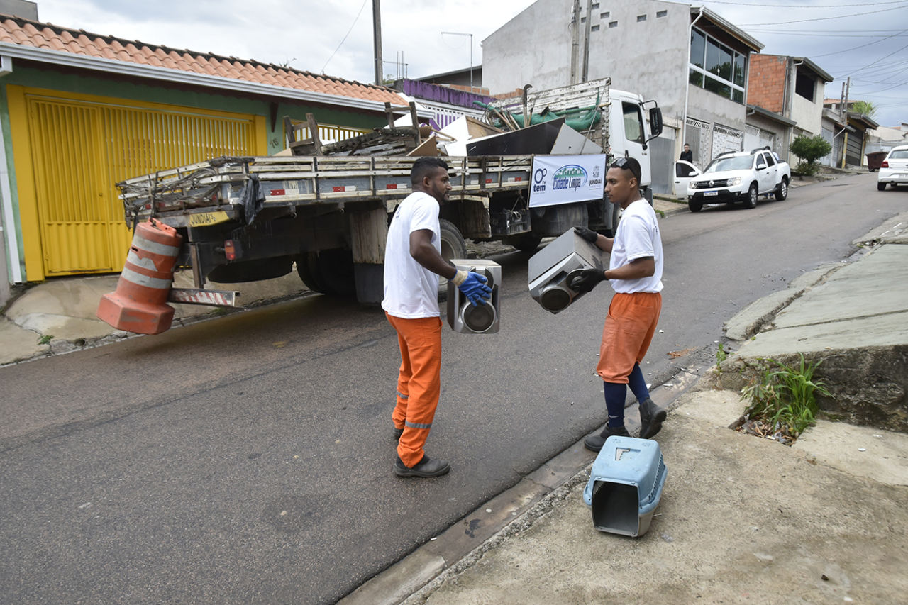 Cidade Limpa já recolheu 27 toneladas de inservíveis e ação segue até sexta-feira (22)