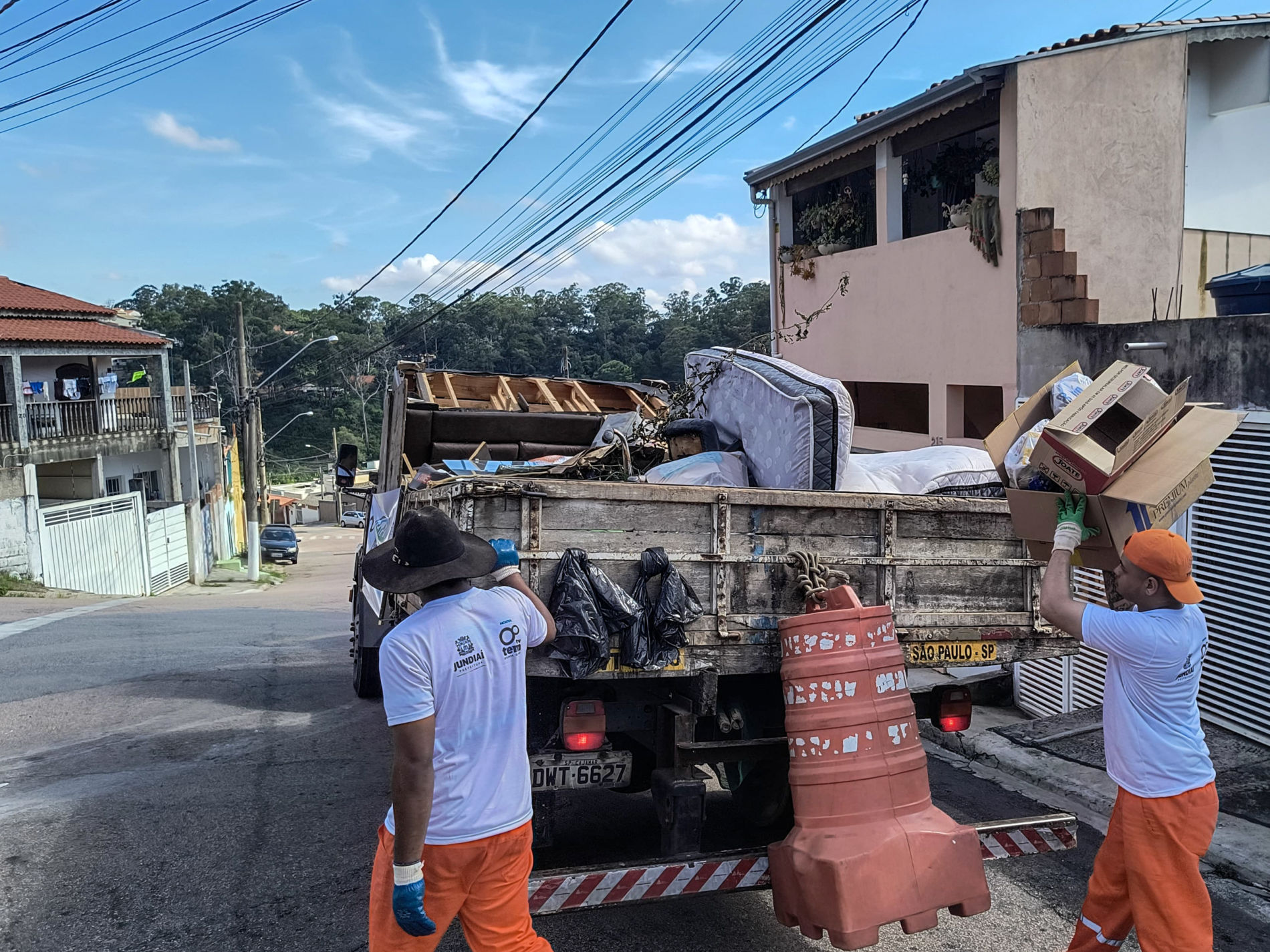 ‘Cidade Limpa’ começa no vetor Leste, região com maior número de casos de dengue